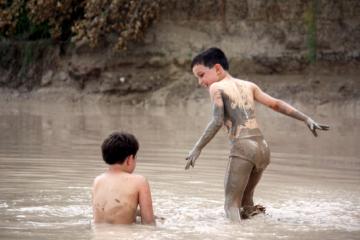 Muddy boys