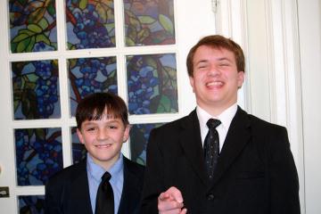 Nobody believes they are twins